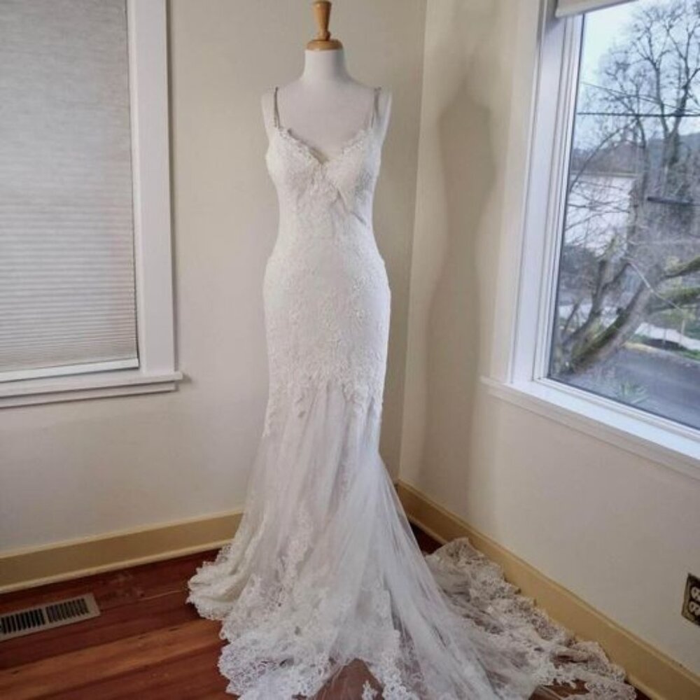 NEW Enzoani Wedding Dress